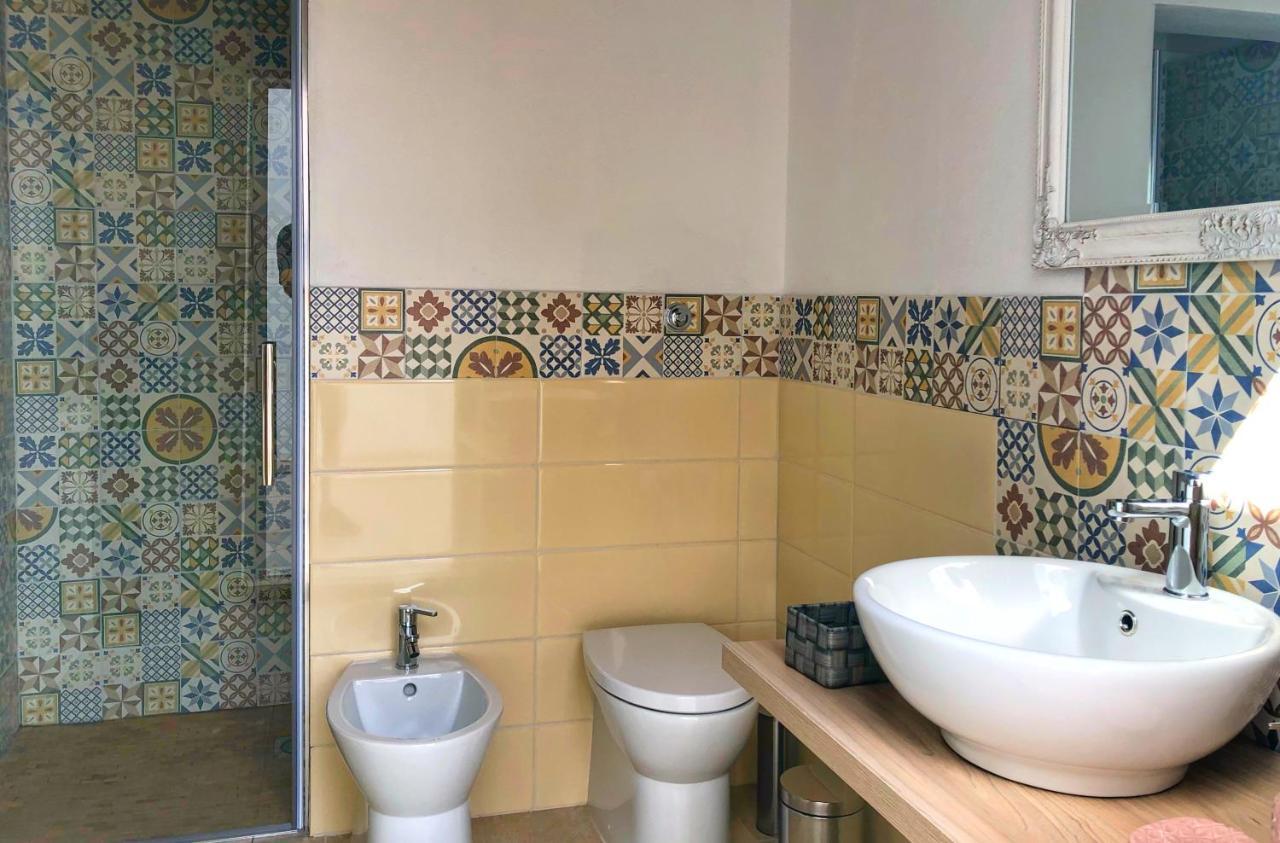 Bnb Le Janas Càbras Buitenkant foto