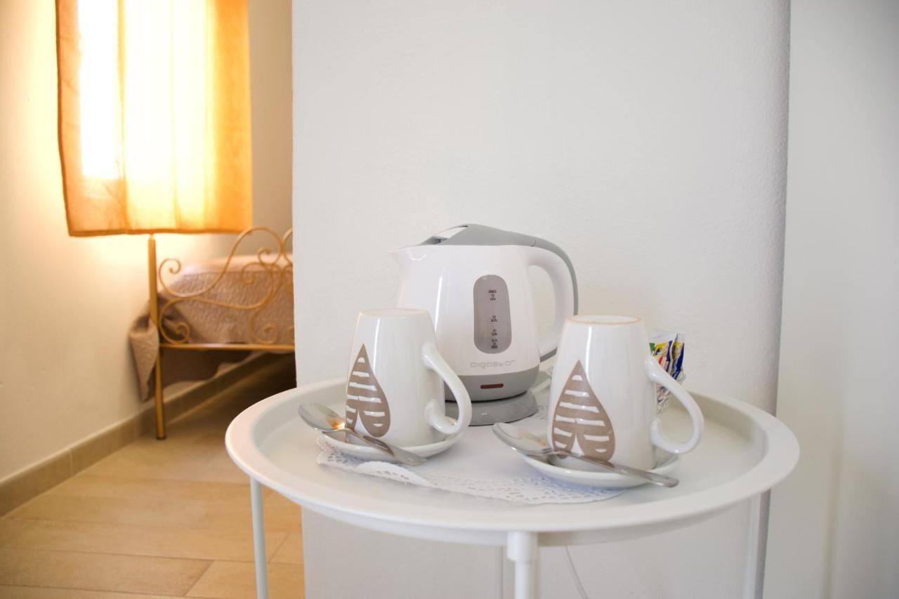 Bnb Le Janas Bed and Breakfast Càbras Buitenkant foto